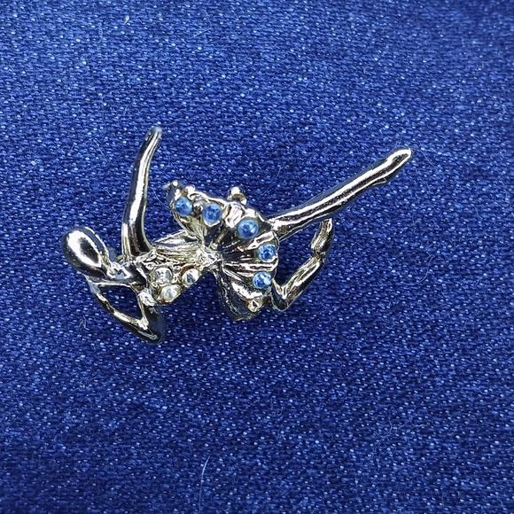 BALLERINA BROOCH BLUE CLEAR RHINESTONES - Picture 5 of 5